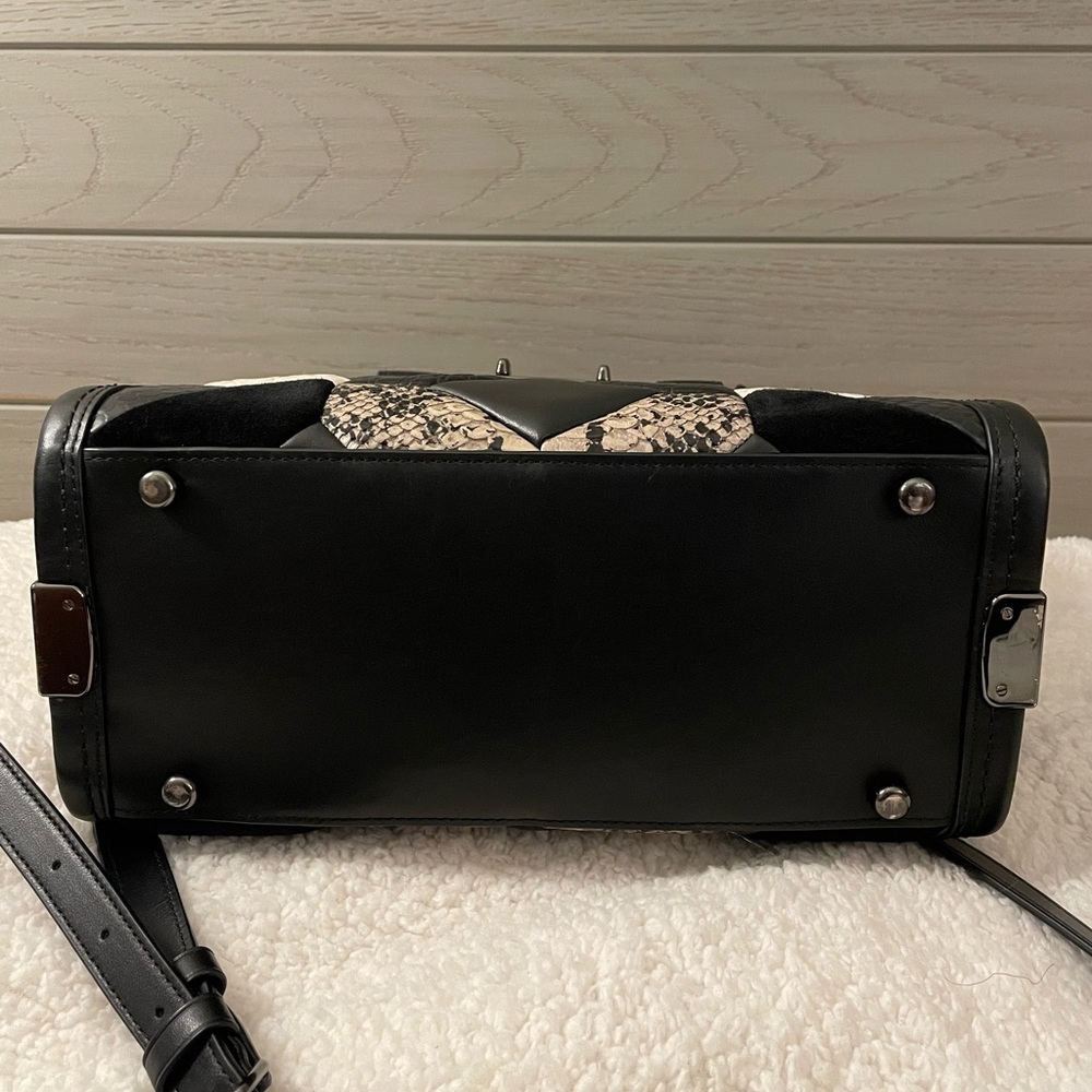 Coach Retail Quilted Exotic Swagger 27 - Rare item in black white and snakeskin - Picture 9 of 13